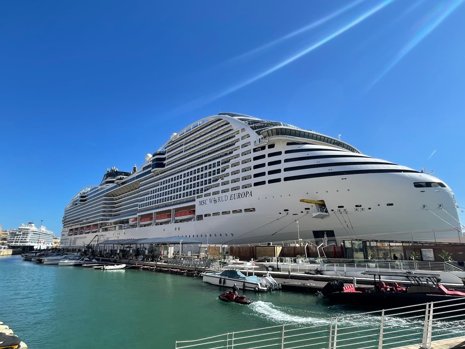 3 in 1: Mittelmeer, Transatlantik & Karibik zum starken Preis – Civitavecchia / Rom, La Spezia, Marseille, Barcelona, Puerto del Rosario, Santa Cruz de Tenerife, Philipsburg, Basseterre, Kingstown, Bridgetown, St. George's