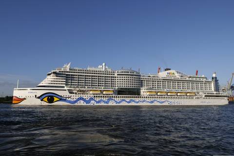 🌍🚢 Halbe Weltreise für Frühbucher: 46 Tage von Dubai bis Hamburg im April 2028 – Abu Dhabi, Maskat / Muscat, Äquatorüberquerung, Port Louis, Le Port, Port Elizabeth/Gqeberha, Kapstadt, Walvis Bay, Äquatorüberquerung, Mindelo, Santa Cruz de Tenerife, Las Palmas, La Palma, Funchal, Vigo, Portland, Cherbourg